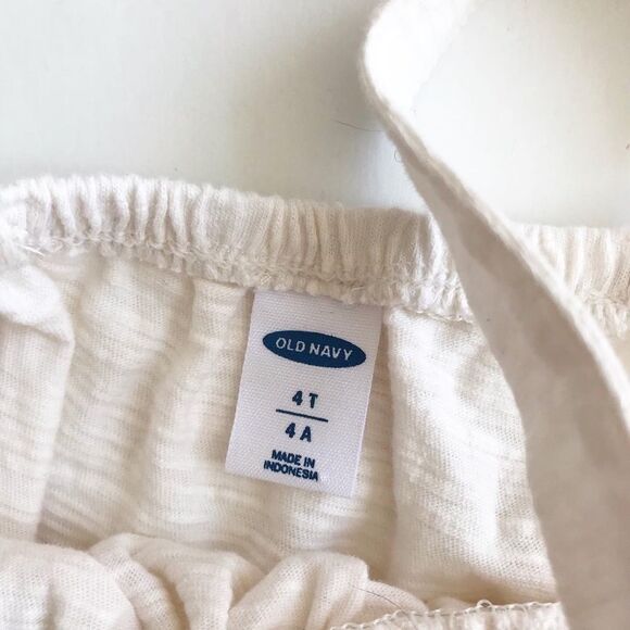 Old Navy cream macrame detail top EUC 4T - Picture 3 of 4